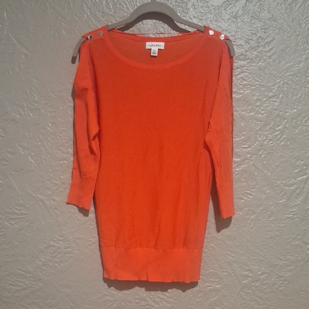 Calvin Klein Women's Vibrant Orange Crew Neck Sweater XS